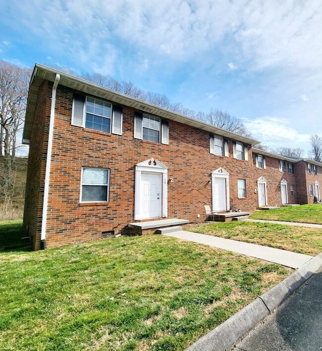 Building Photo - Marbleton Townhomes