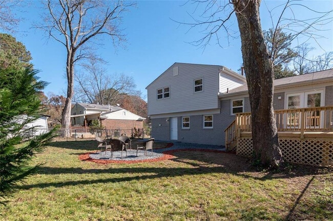 Photo - Room in House on Trafalgar Way