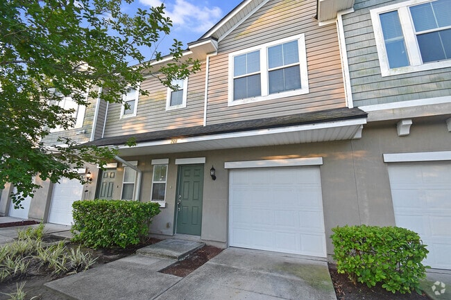 Building Photo - 266 Moultrie Village Ln Rental