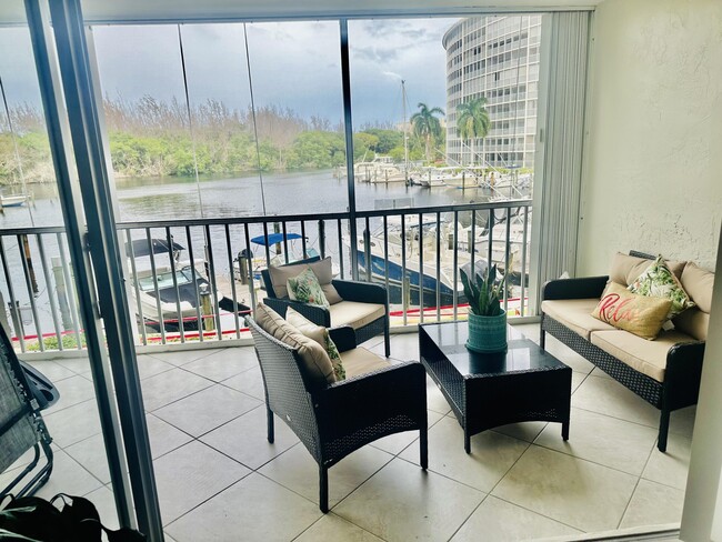 Photo - 1427 E Hillsboro Blvd Condo Unit 228
