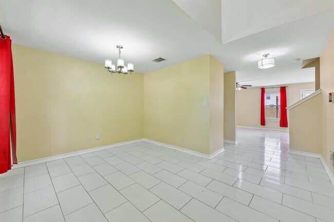 Photo - 12712 Ring Dr
