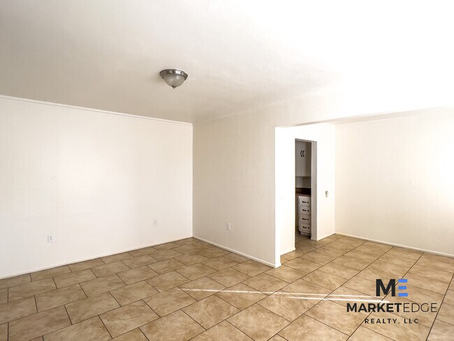 Photo - 3Bed/1Bath House at Missouri/27th Ave! Mov...