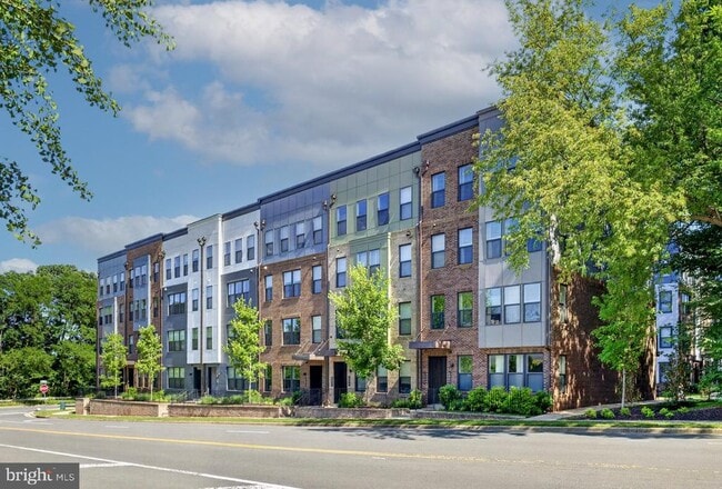Building Photo - 4053 Legato Rd Unit 80