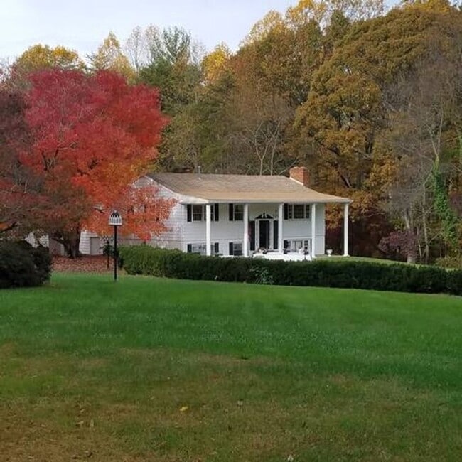 Building Photo - 14414 Bristow Rd