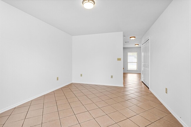 Photo - 2156 Hopper Rd