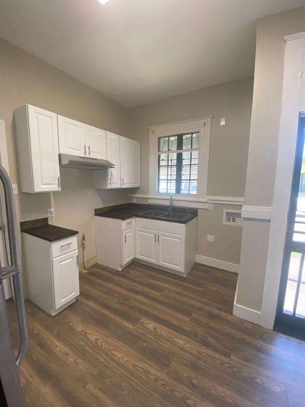 Photo - 8939 Dixon St