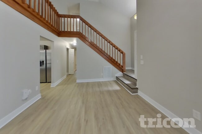 Photo - 2405 Ravine Dr