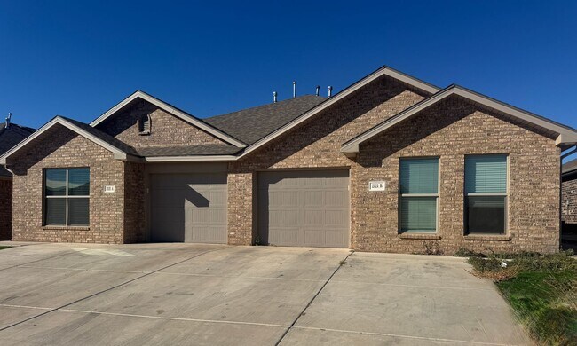 Photo - 2121 N Avenue J Ave