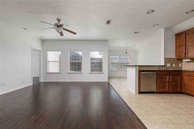 Photo - 2300 Castle Creek Dr