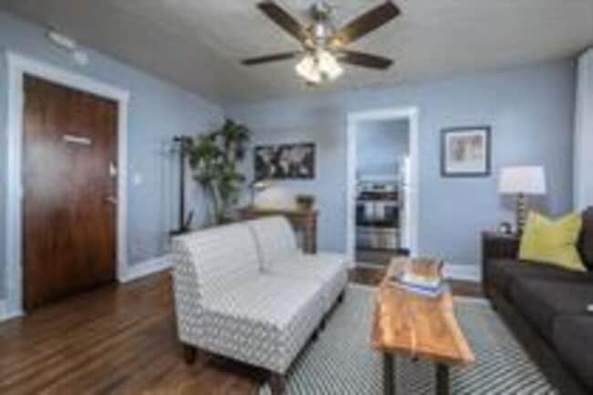 Photo - 3721 Broadway Blvd