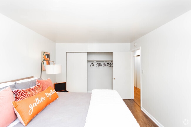 3 Bedroom Townhome Model Unit - Southgate Apartments