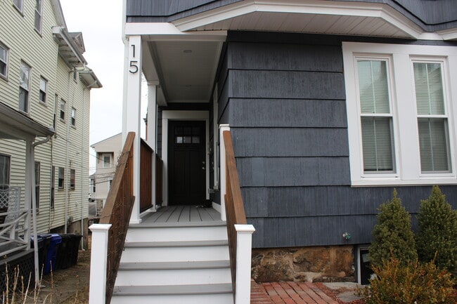 Photo - 15 Pomeroy St