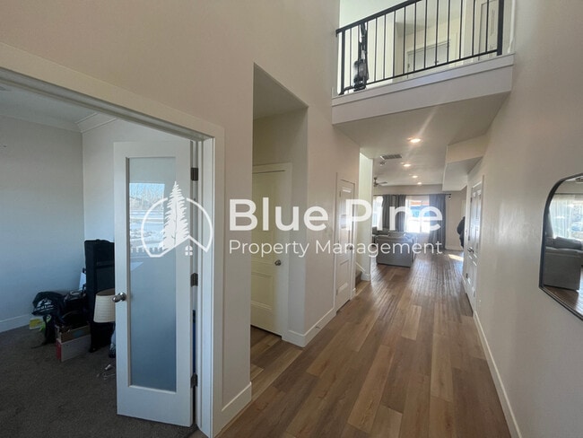 Photo - 427 N 3836 E