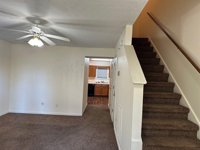 Photo - 1302 Smallhouse Rd