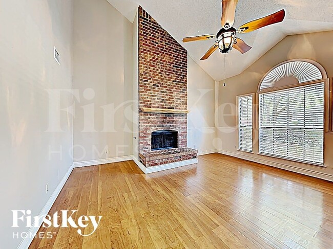 Photo - 4338 Walsh Ln