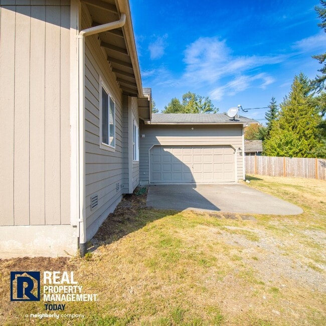 20508 La Rita Dr E