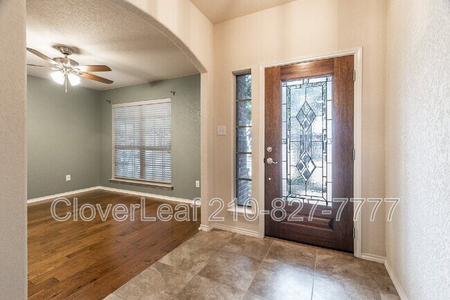 Photo - 8439 Painted Wagon