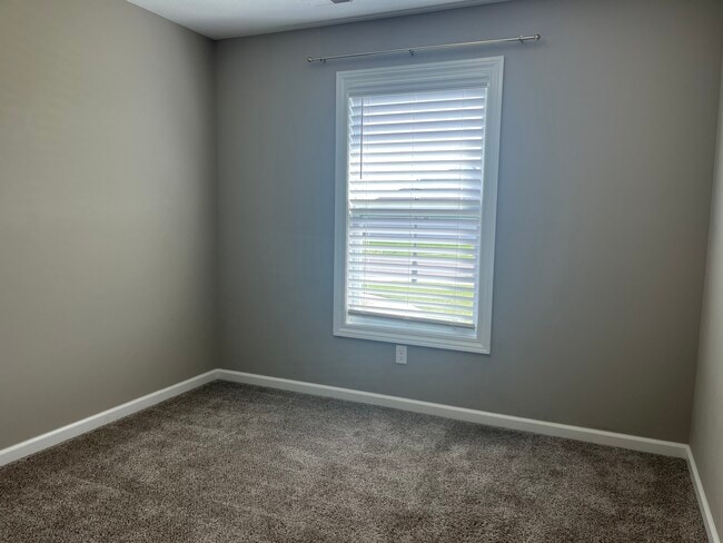 Photo - 2345 Lark Ln