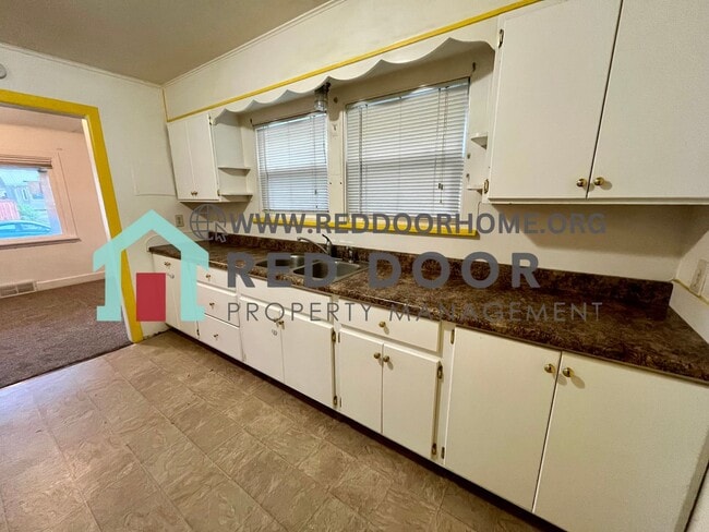 Photo - 1425 6th Ave S Unit A