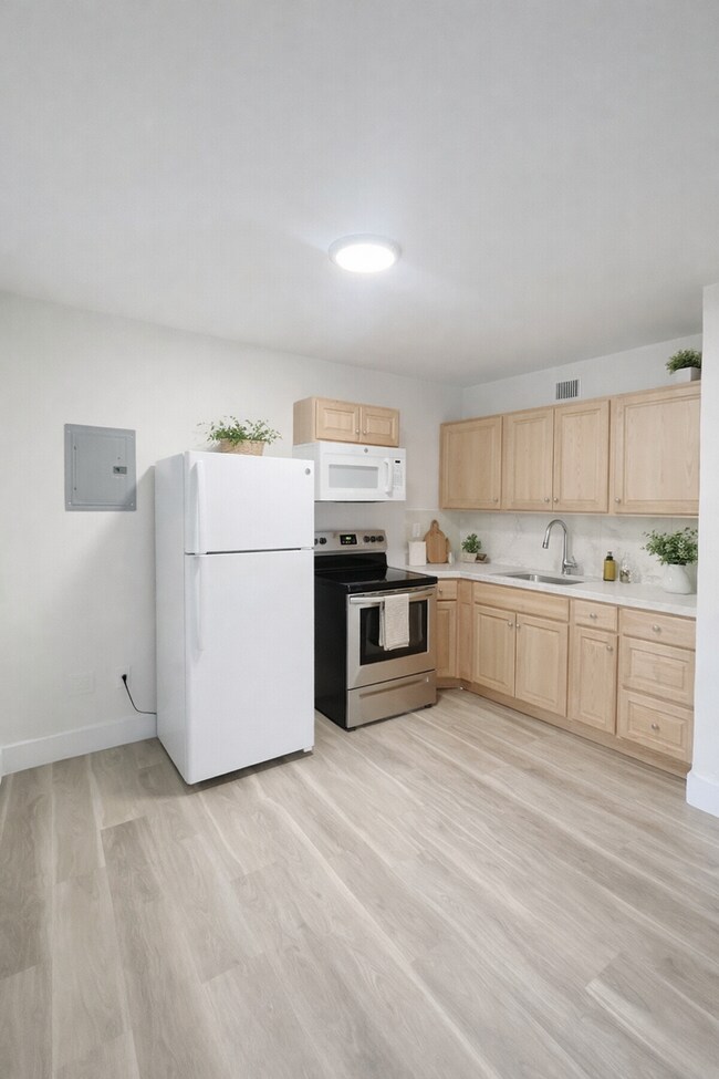 Photo - 3162-3170 SW | Coral Way / Shenandoah (Closest bucket: Coral Gables)