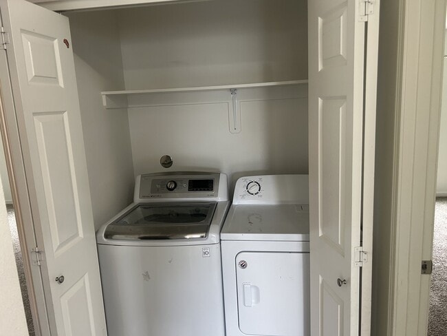 Photo - 4704 Adirondack Cir