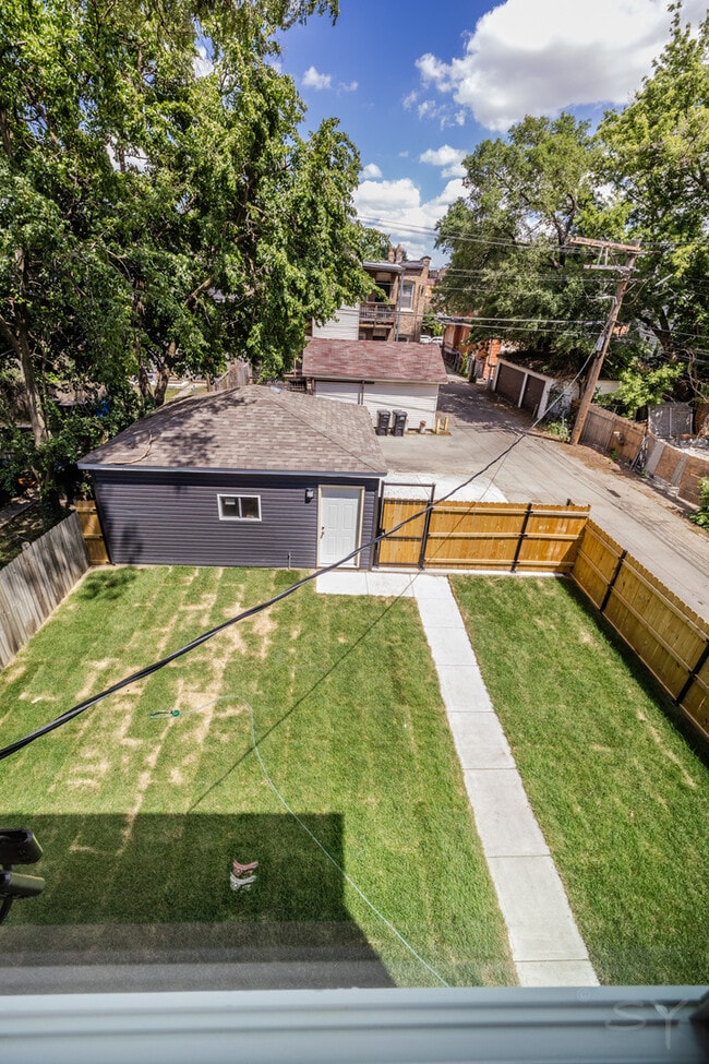 Photo - 723 N Waller Ave Unidad 1