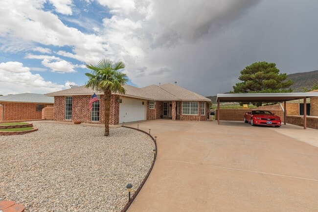 3 bed 2 bath beautiful home! - 3 bed 2 bath beautiful home!