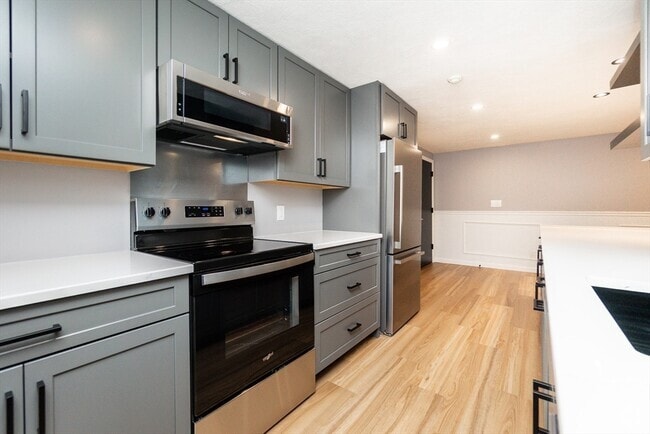 Building Photo - 131 Pierce St Unit 203 Rental