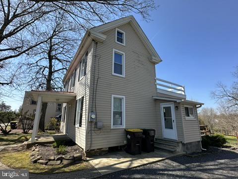 Photo - 722 Hilltown Pike