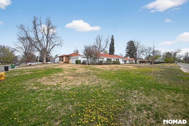 Photo - 6707 E 6th Ave