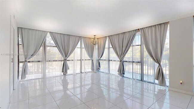Photo - 1000 Parkview Dr Unidad 431