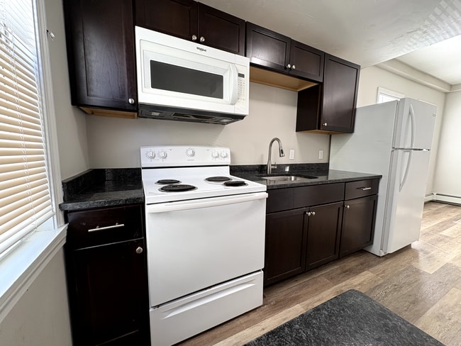 Photo - 171 Pleasant St Unit 2