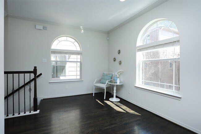Photo - 1311 Bingham St Unit B