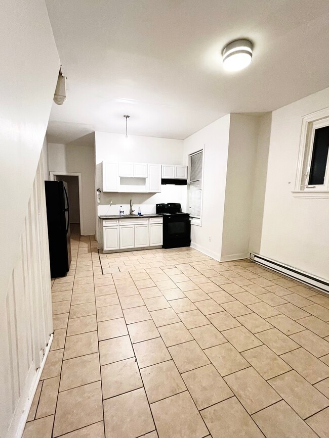 Photo - 1613 N Allison St