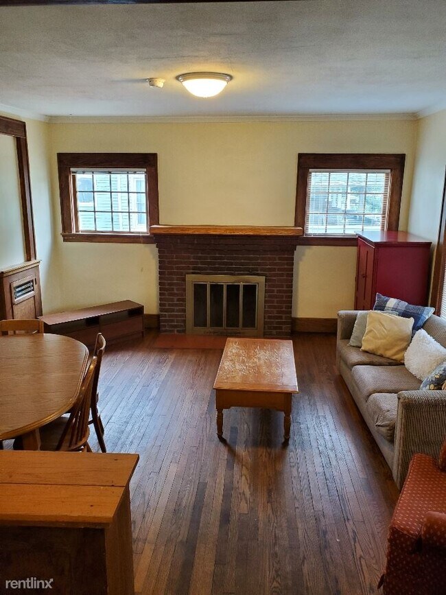 Photo - 4 br, 2 bath House - 1125 S Forest Ave