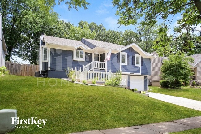 Photo - 8033 N Everton Ave