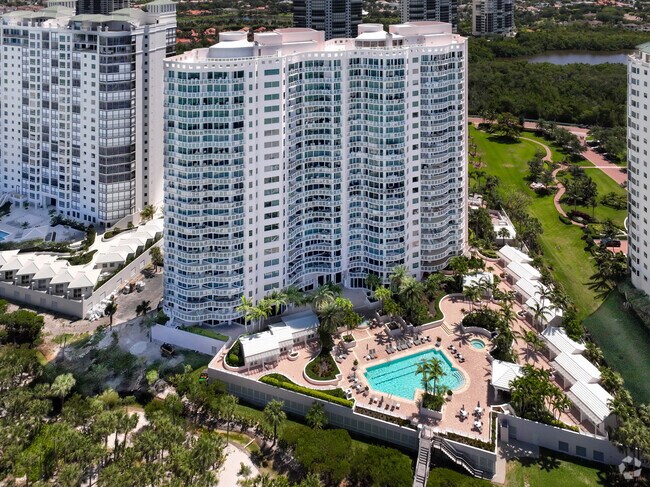 8231 Bay Colony Dr Naples, FL 34108-7789 - Brighton at Bay Colony