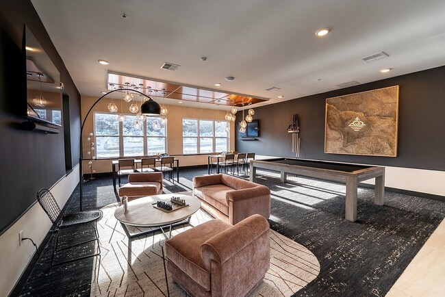 South Bank Community Lounge - South Bank at Quarry Trails