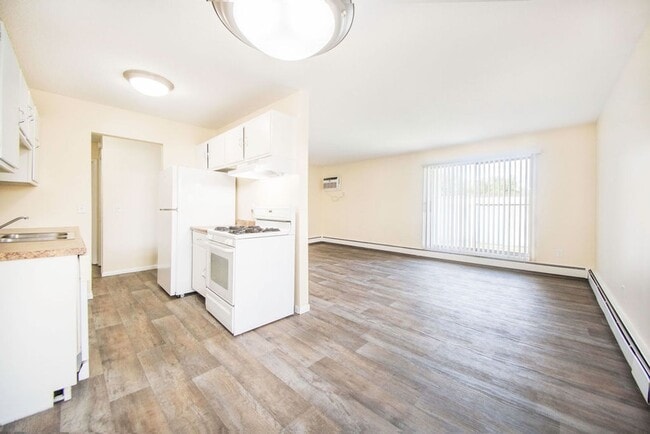 Photo - Bay Pointe Apartments