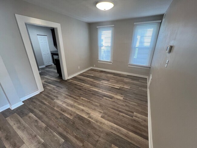 Photo - 1419 W 27th St Unidad 1