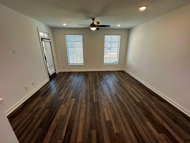 Photo - 519 Burton Dr