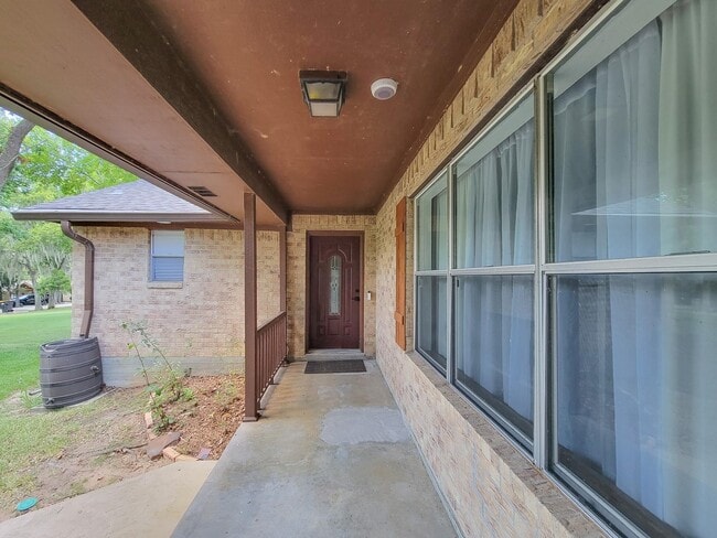 Photo - 10282 Valley Dr S