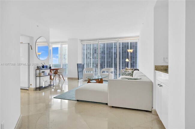 Photo - 4779 Collins Ave Unit 1007