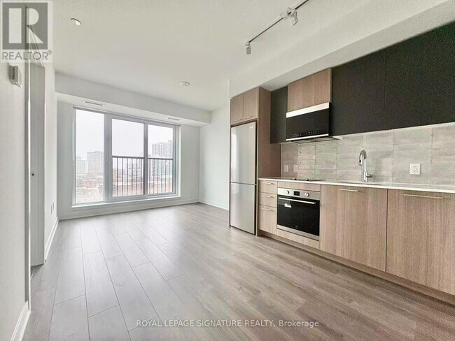 Photo - 30 Dreamers Wy Unité 744