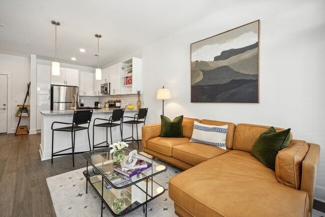Link Apartments® 4th Street
