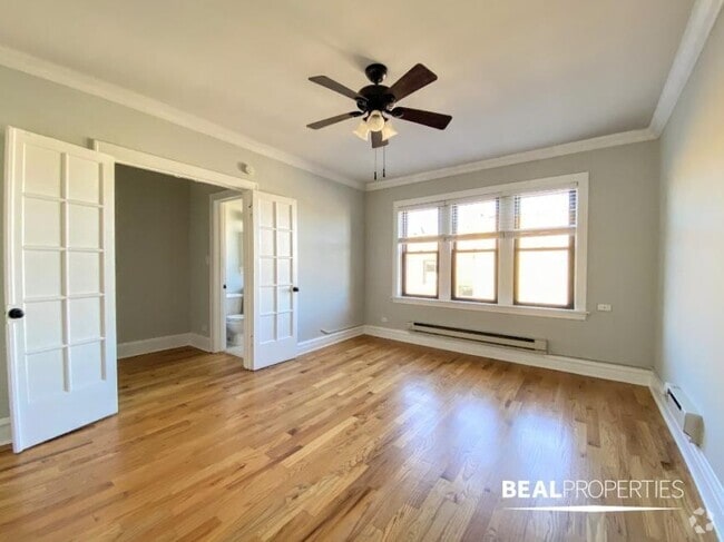 Building Photo - 0 bedroom in CHICAGO IL 60640 Unit 407 Rental