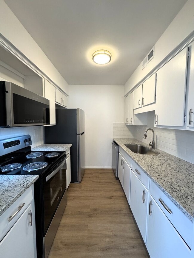 Photo - 4112 17th St SW Unit B