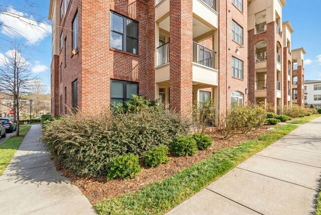 Photo - Luxurious 2BR Condo with Fantastic Upgrades!  Pet friendly!