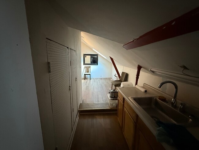 Photo - 1228 N Cleaver St Unit 4R