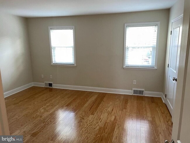 Photo - 1006 N York Rd